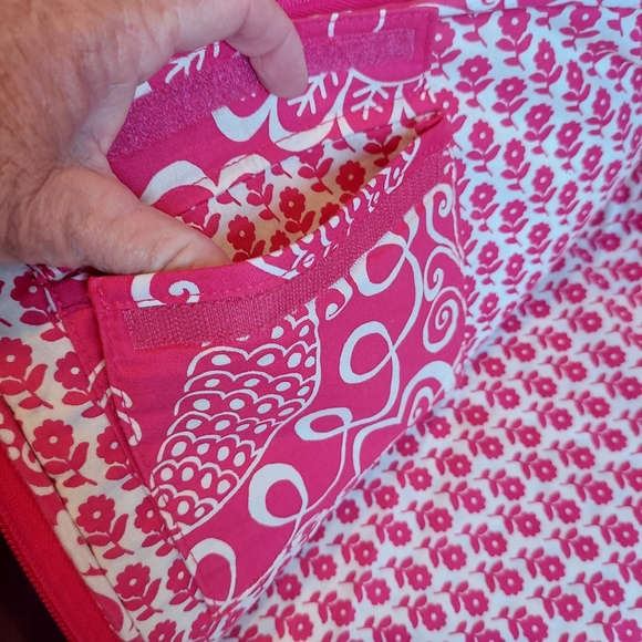 Vera Bradley Pink Print Laptop Carry Cover - Picture 4 of 14